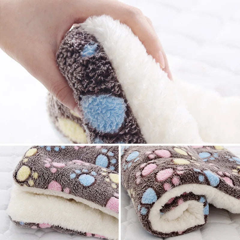 Pet Sleeping Mat Dog Bed Cat Bed Soft Hair Thickened Blanket Pad Fleece Home Washable Warm Bear Pattern Blanket Pet Supplies